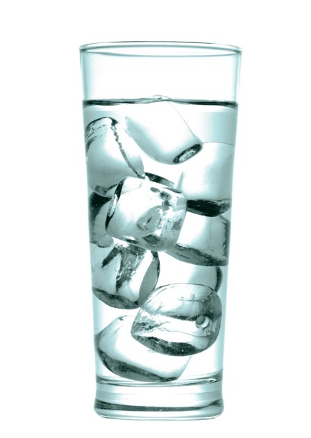 вода со льдом