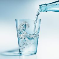 Польза минеральной воды при повышенной кислотности желудка