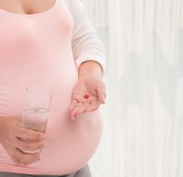 Помощь беременным при боли в желудке: лекарства, профилактика