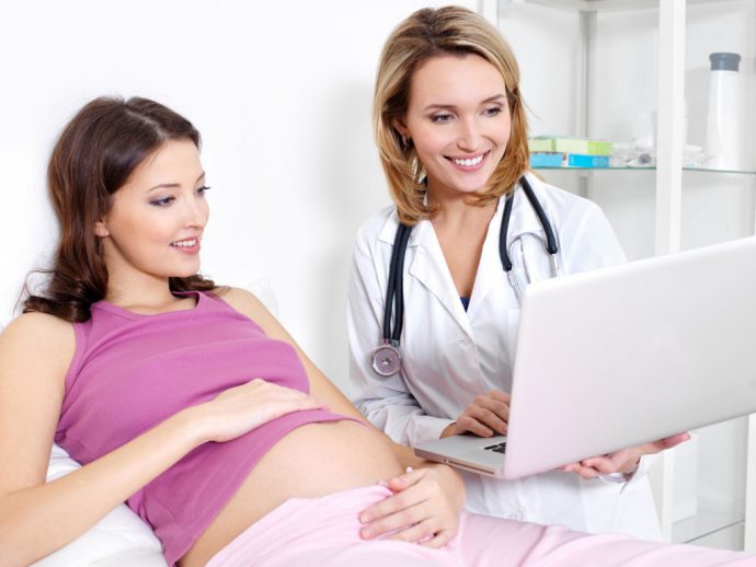 беременная на консультации